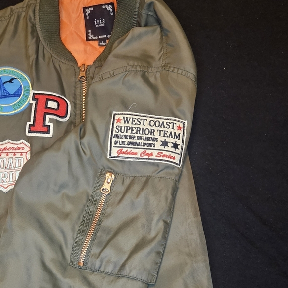 Large Iris Los Angeles Army Green Bomber Jacket - Picture 4 of 6